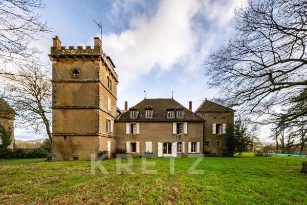 Château du XVI ème siècle en Bourgogne (proche Autun)