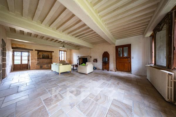 Château du XVI ème siècle en Bourgogne (proche Autun)