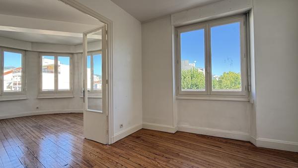 Appartement T4 lumineux centre-ville Clermont-Ferrand