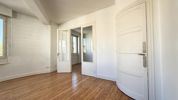 Appartement T4 lumineux centre-ville Clermont-Ferrand