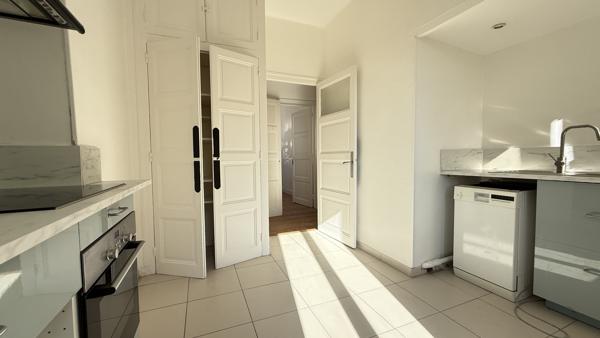 Appartement T4 lumineux centre-ville Clermont-Ferrand