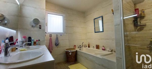 Maison à vendre 4 pièces 144 m² Aiffres