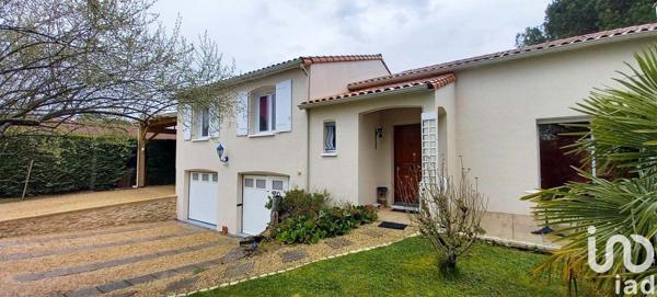 Maison à vendre 4 pièces 144 m² Aiffres