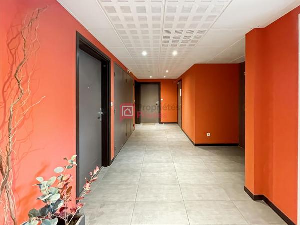 Charmant T2 lumineux avec grande terrasse sud et parking ? Résidence sécurisée