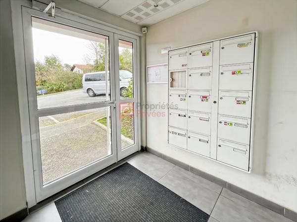 Charmant T2 lumineux avec grande terrasse sud et parking ? Résidence sécurisée