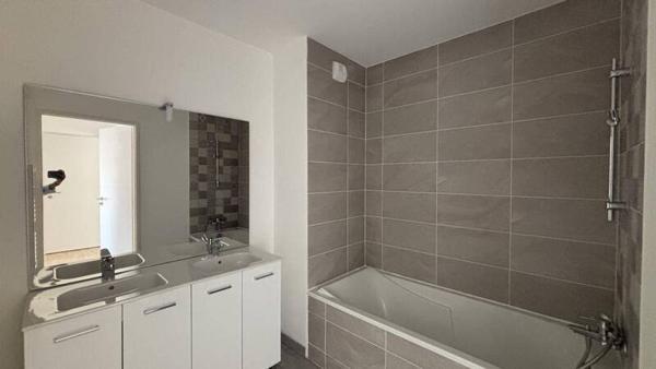 Appartement 3 pièces                                        - 44220 Couëron - CENTRE VILLE Réf : 12115