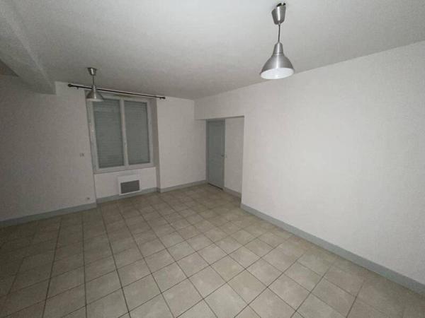Appartement 2 pièces                                        - 44000 Nantes - Centre ville Réf : 12379