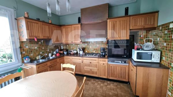 NANTEUIL LES MEAUX : MAISON individuelle de 120 M2 élevée sur sous sol total avec jardin 