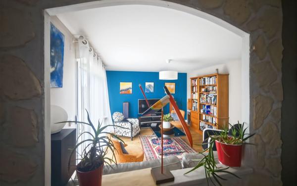 Maison à vendre    5 pièces •  La Ville-Dieu-du-Temple