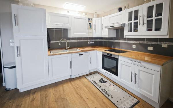 Maison à vendre    5 pièces •  La Ville-Dieu-du-Temple