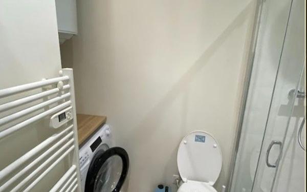 Appartement à vendre    2 pièces • 37,91 m2 Lyon 1