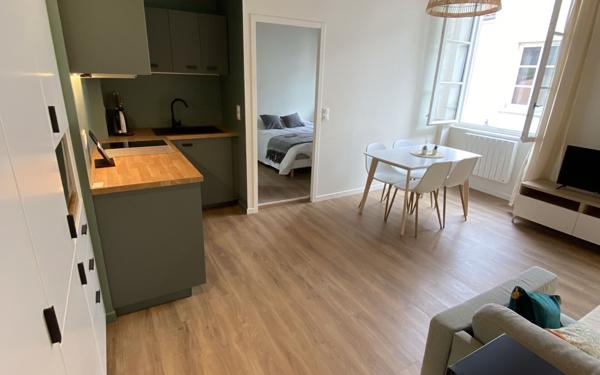 Appartement à vendre    2 pièces • 37,91 m2 Lyon 1