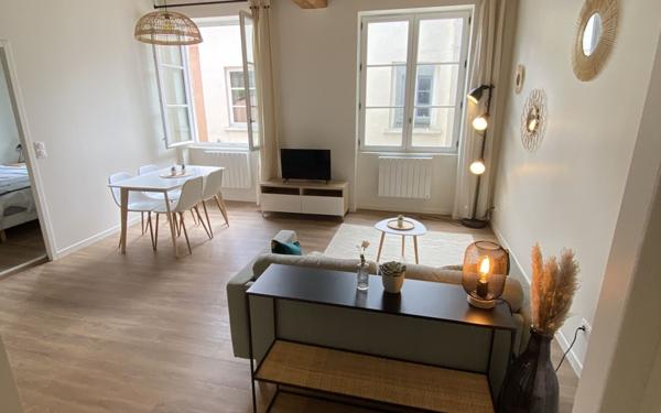 Appartement à vendre    2 pièces • 37,91 m2 Lyon 1