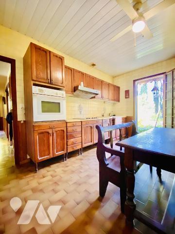 Maison T5 à rénover avec garage et jardin attenant
