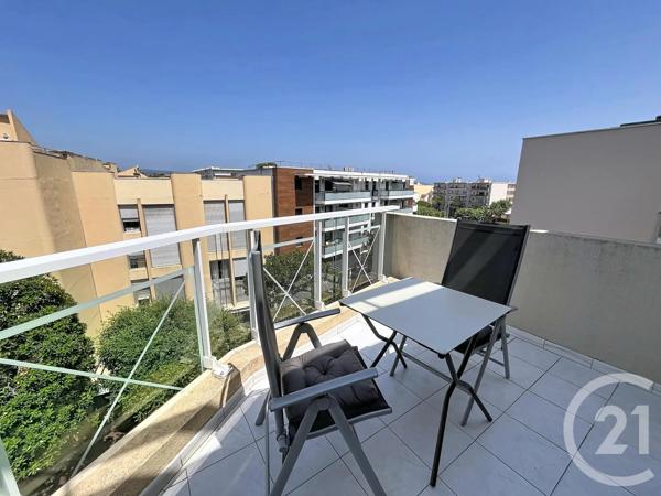 Appartement F2 à vendre  2 pièces - 26,54 m 2   COGOLIN  - 83