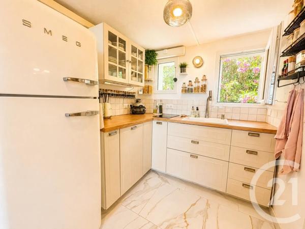 Appartement F2 à vendre  2 pièces - 26,54 m 2   COGOLIN  - 83
