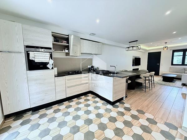 A VENDRE - Maison Poisy Annecy 5 pièces 97 m²  - Entièrement rénovée