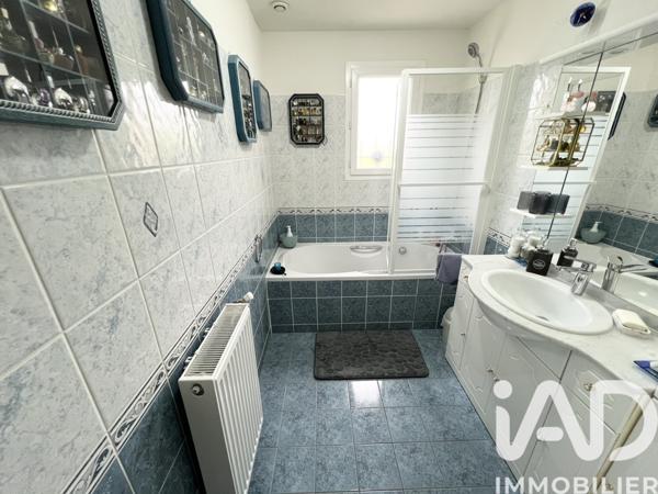 Maison à vendre 6 pièces 120 m² Lèves