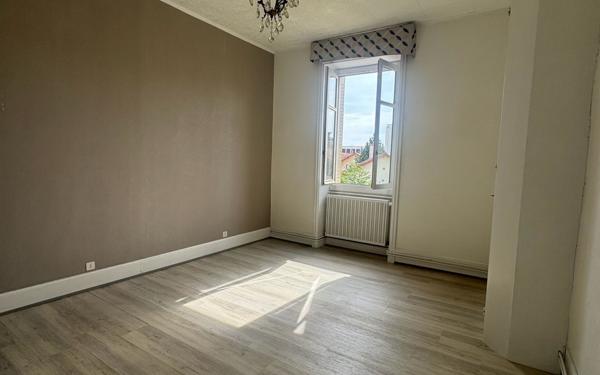 Appartement à vendre    5 pièces • 137,02 m2 Roanne