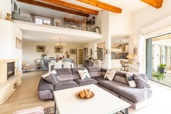 Maison à vendre 6 pièces 200 m² La Gaude