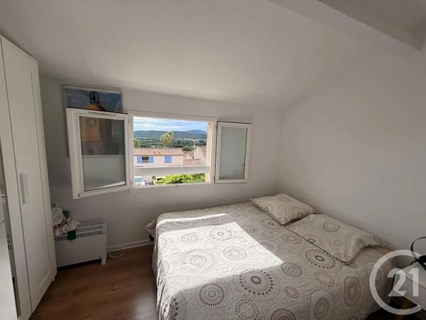 Maison à vendre  2 pièces - 50 m 2   COGOLIN  - 83