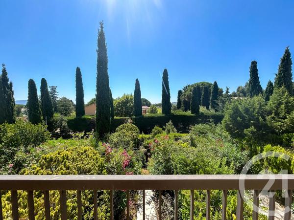 Maison à vendre  2 pièces - 50 m 2   COGOLIN  - 83