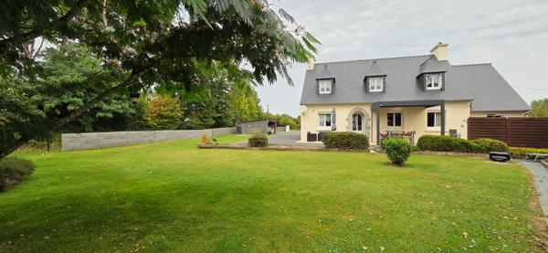 Très belle propriété, à 3 min du bourg