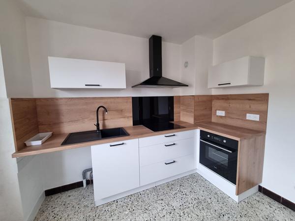 Appartement Amberieu En Bugey 4 pièce(s)