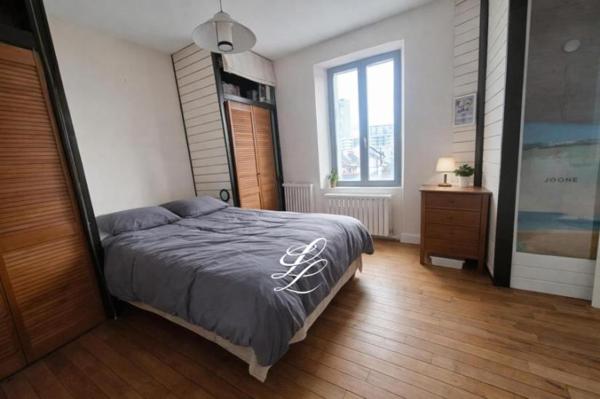 Vente - Hôtel particulier 6 pièces 132 m 2 RENNES (35000)