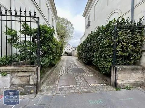Parking à louer Tours (37000)
