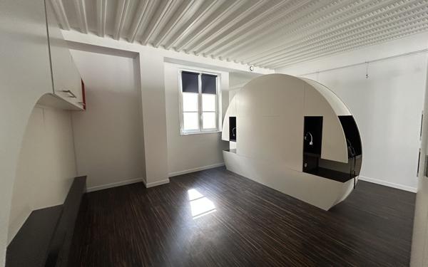 LOFt 2 pièces – 74m²