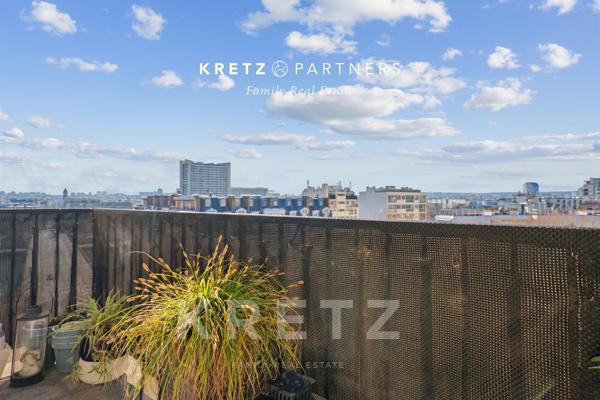 Paris 16 ème - Etage élevé avec balcon, très lumineux.