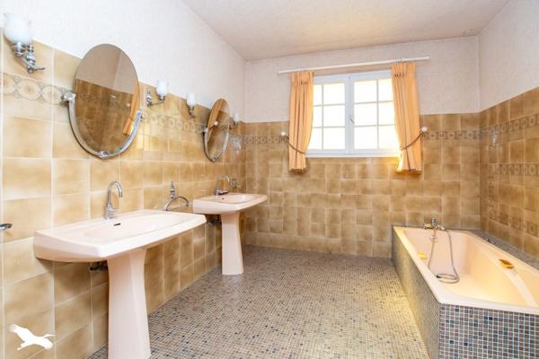 Maison à vendre 295 000 € Eaunes 6 p 171 m² DPE D