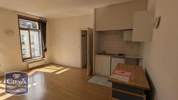 Appartement à louer 2 pièces 35.68m² Lille (59800)