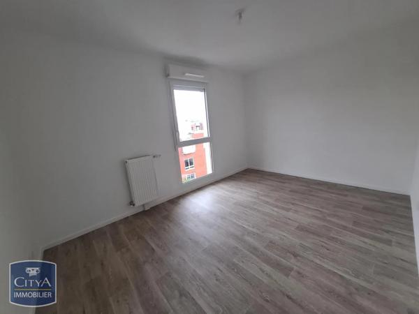 Appartement à louer 3 pièces 68.53m² Évry-Courcouronnes (91000)