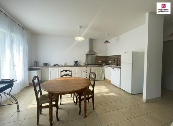 VILLA DE PLAIN-PIED SUR 1 200 M² DE TERRAIN AVEC FORT POTENTIEL D'ÉVOLUTION