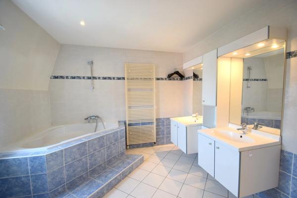 Dpt Haut-Rhin (68), à vendre MULHOUSE appartement T3   de 92 m2
