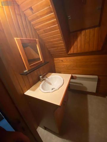 Maison à vendre à Pleaux dans le Cantal (15700), ref : 15060/1176