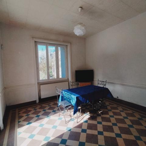 maison de ville thiers 63300