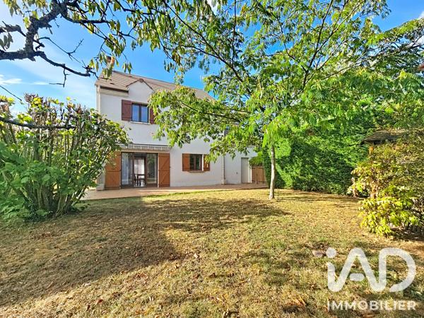 Maison à vendre 6 pièces 108 m² Mandres-les-Roses