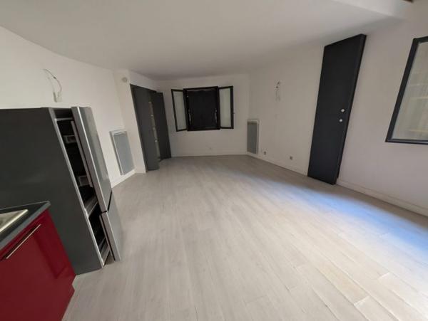 IMMEUBLE NARBONNE 4 APPARTEMENTS VIDES