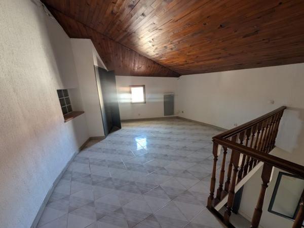 IMMEUBLE NARBONNE 4 APPARTEMENTS VIDES