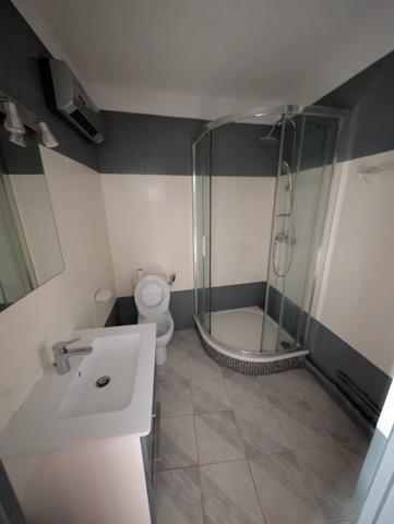 IMMEUBLE NARBONNE 4 APPARTEMENTS VIDES
