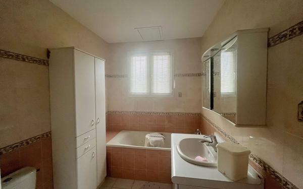 Maison à vendre    7 pièces •  Agde