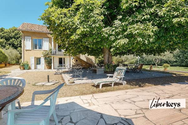 Propriété d’exception à Oraison – Maison de maître avec dépendances, piscine et plus de 2 hectares de terrain arboré