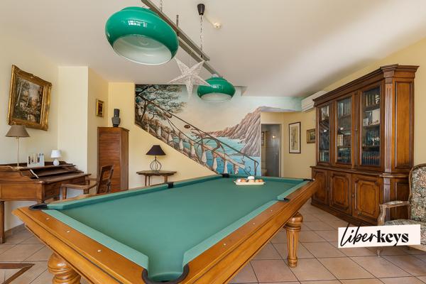 Propriété d’exception à Oraison – Maison de maître avec dépendances, piscine et plus de 2 hectares de terrain arboré