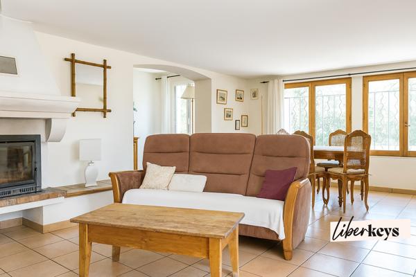 Propriété d’exception à Oraison – Maison de maître avec dépendances, piscine et plus de 2 hectares de terrain arboré