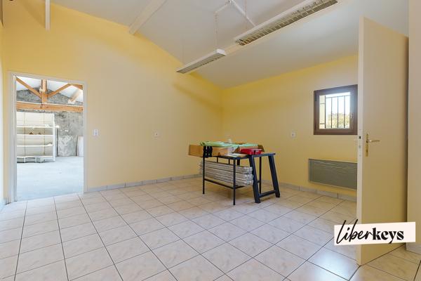 Propriété d’exception à Oraison – Maison de maître avec dépendances, piscine et plus de 2 hectares de terrain arboré