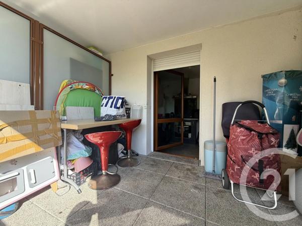 Appartement F3 à vendre  3 pièces - 63 m 2   VILLETANEUSE  - 93