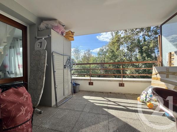 Appartement F3 à vendre  3 pièces - 63 m 2   VILLETANEUSE  - 93